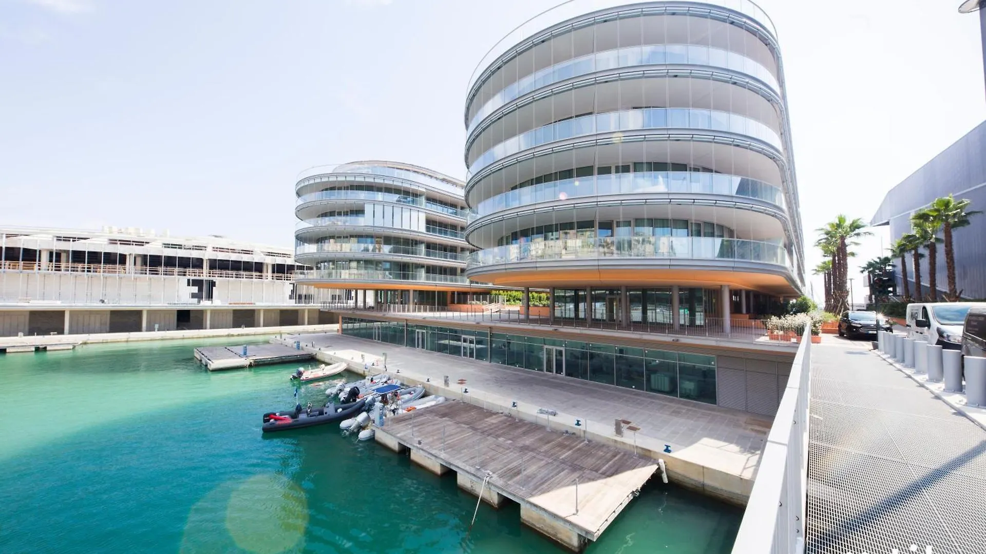 Waterfront Luxury Studio, Free Parking, Ac, Netflix & Wifi By Tilo Lux Janov Itálie