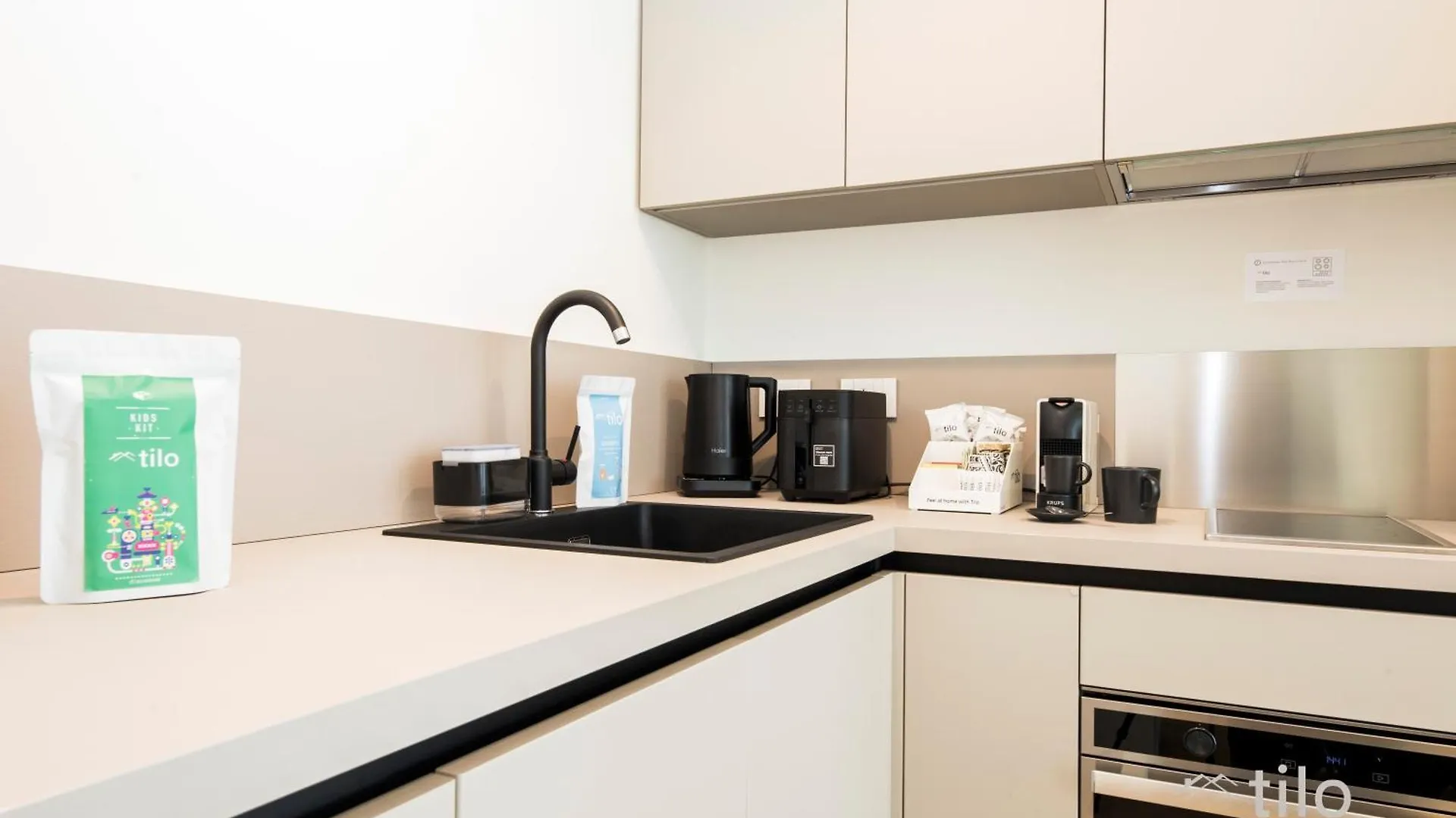 Waterfront Luxury Studio, Free Parking, Ac, Netflix & Wifi By Tilo Lux Genoa