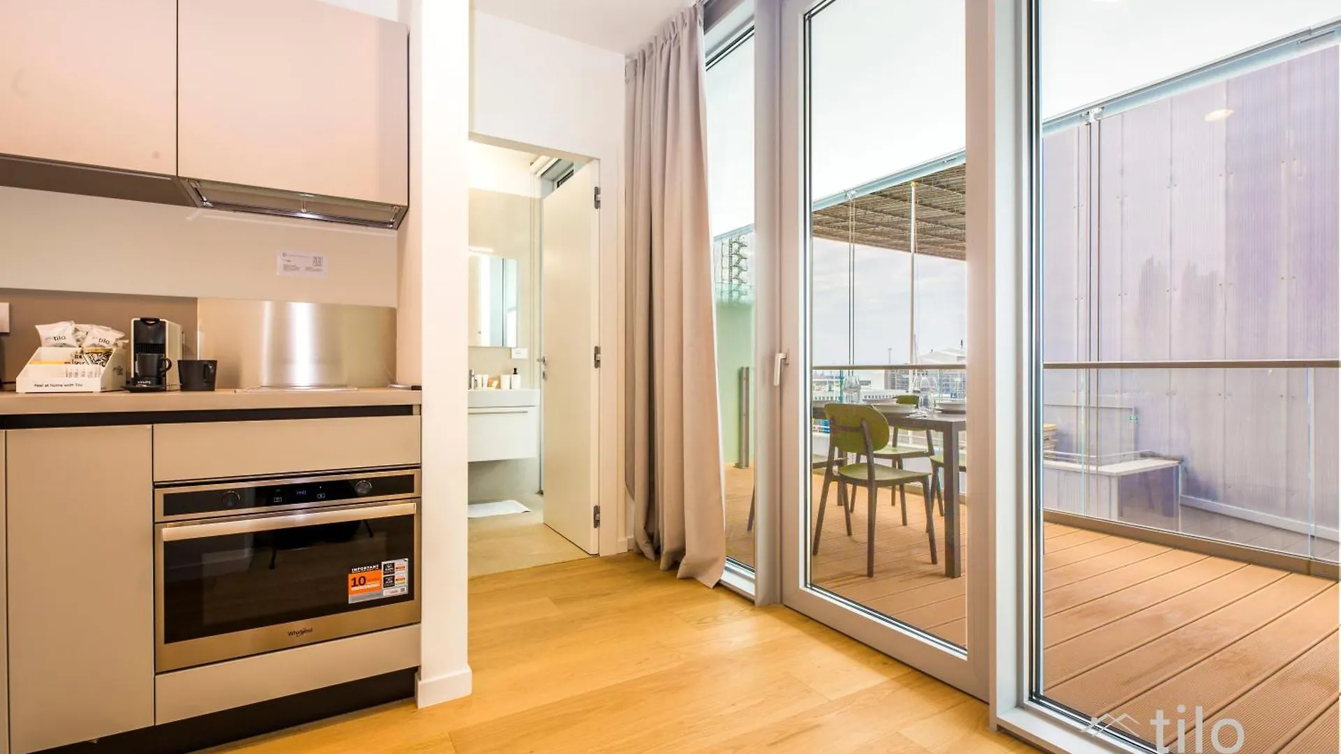 Apartmán Waterfront Luxury Studio, Free Parking, Ac, Netflix & Wifi By Tilo Lux Janov