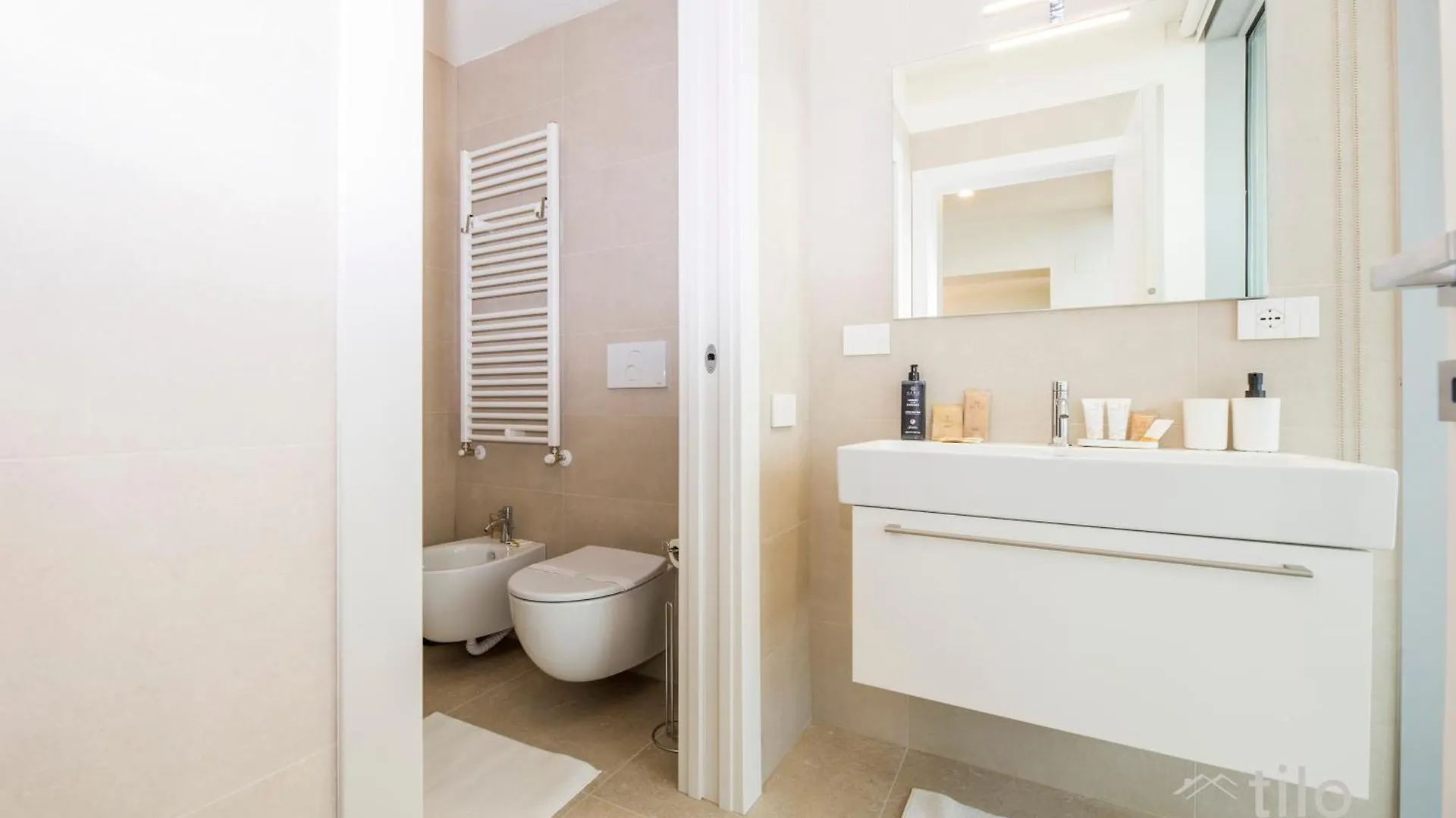 Waterfront Luxury Studio, Free Parking, Ac, Netflix & Wifi By Tilo Lux Genoa Italy