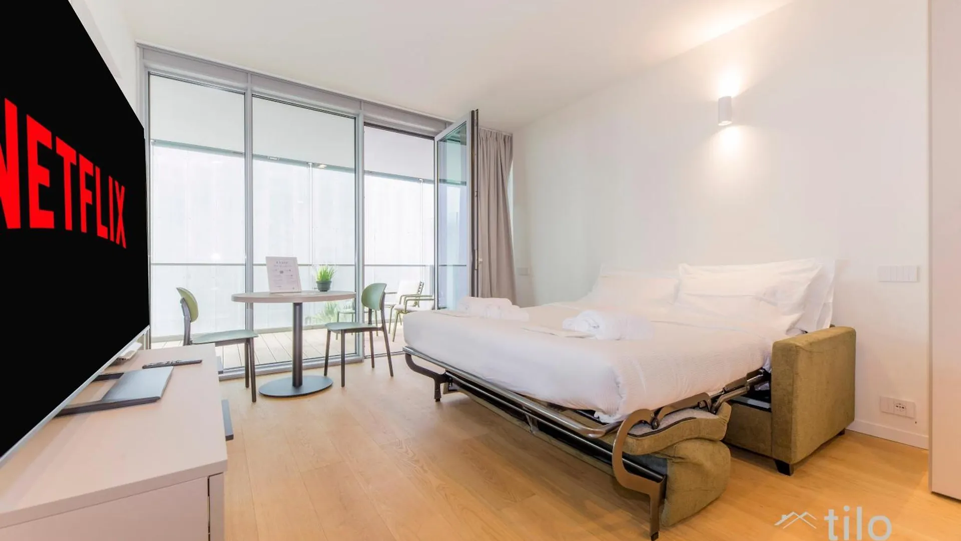 Waterfront Luxury Studio, Free Parking, Ac, Netflix & Wifi By Tilo Lux Genoa 0*,  Italy